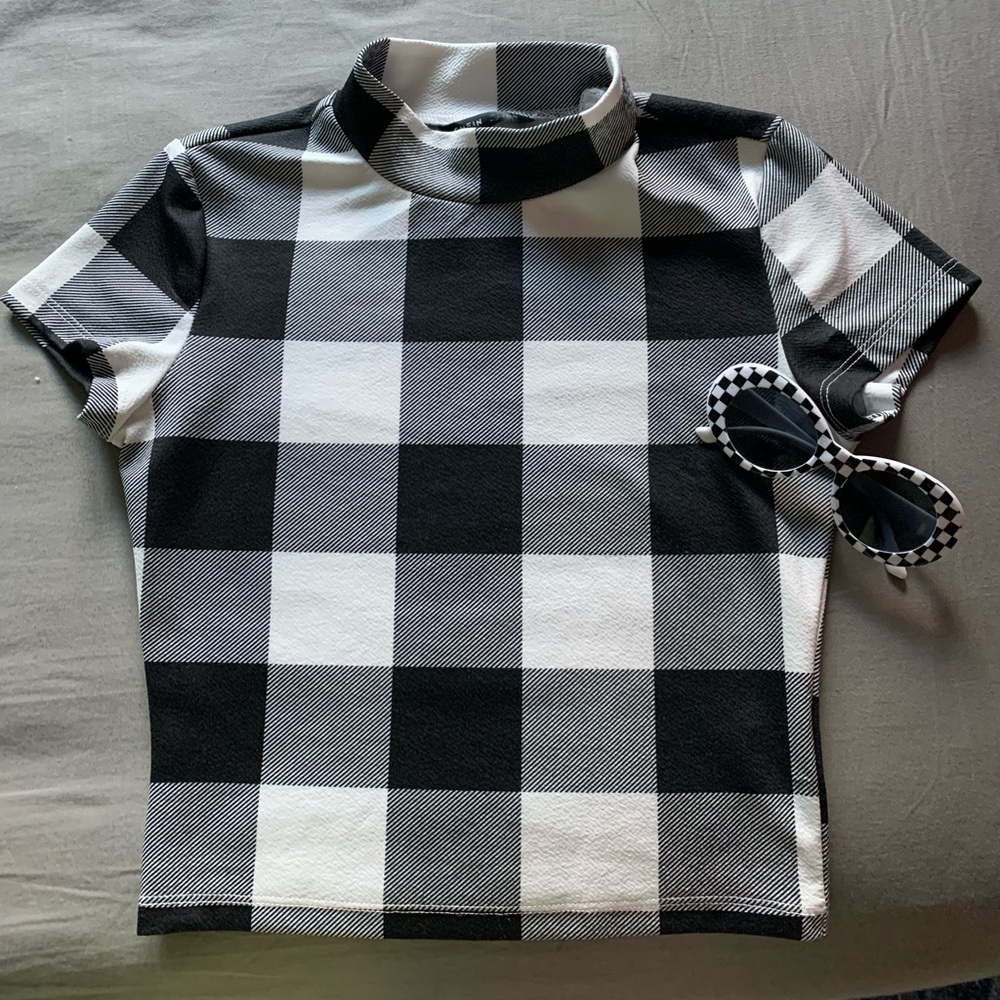 fitted turtle neck